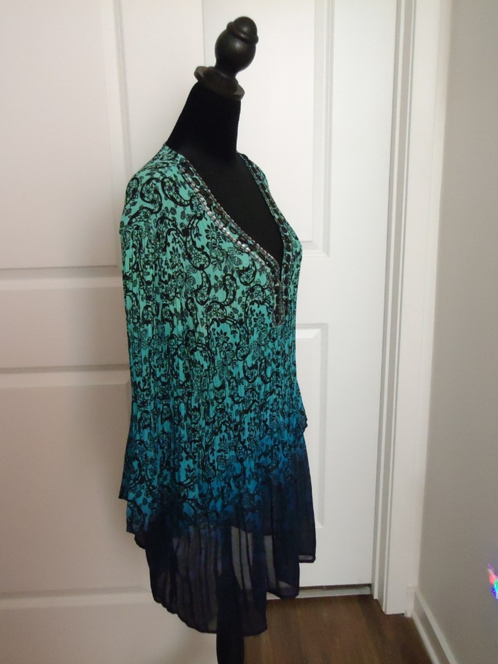 AVENUE Women's Multicolor Blouse Rhinestones Plus Size-18-20 - Picture 6 of 14